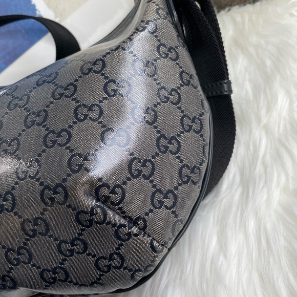 Gucci Crystal coated Monogram crossbody bag - Picture 11 of 16